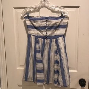 Strapless striped dress